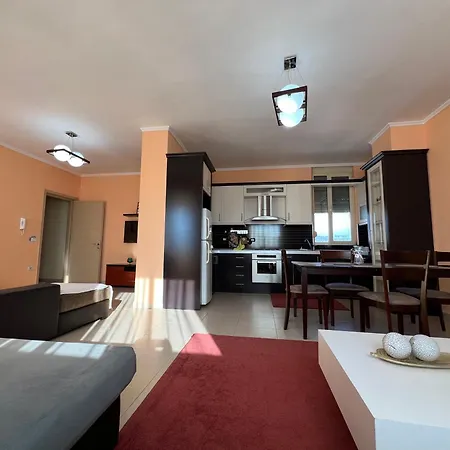 Διαμέρισμα Center Family N.42 *