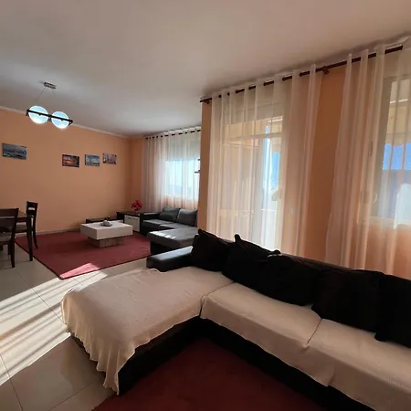 Center Family N.42 Ελβασάν