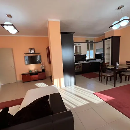 Apartment Center Family N.42